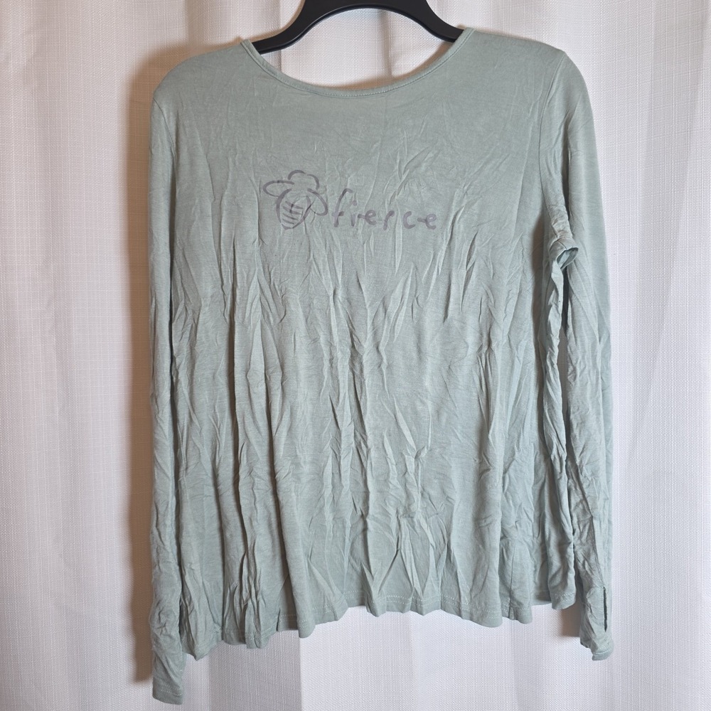 Chico's Women's Long Sleeve Top Size 1 (M) Green Bee Graphic "Fierce"...